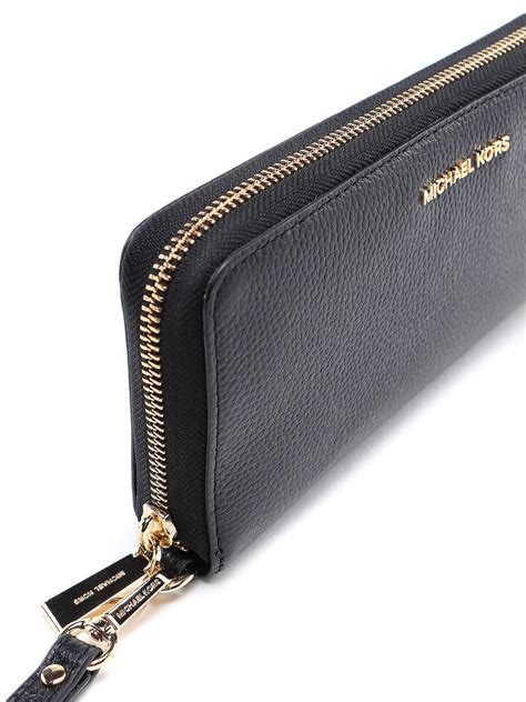 jet set travel continental michael kors wallet|Michael Kors travel continental wallet.